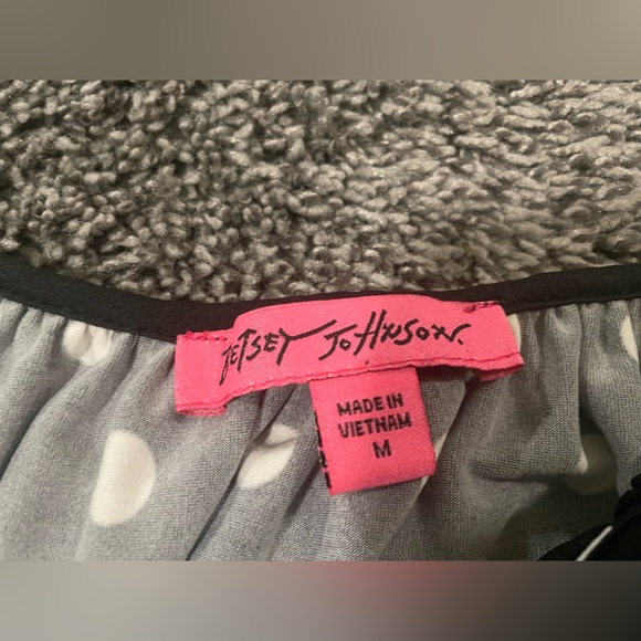 Betsey Johnson Black and White Polka Dot Off-Shoulder Top - Picture 4 of 4